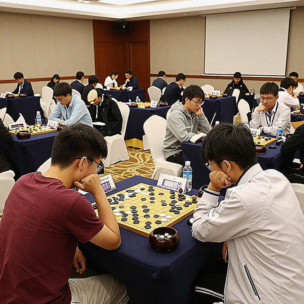 From Dusk till Dawn: The Inner Ledger of ChessBase Magazine 225