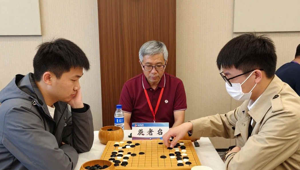 From Dusk till Dawn: The Inner Ledger of ChessBase Magazine 225