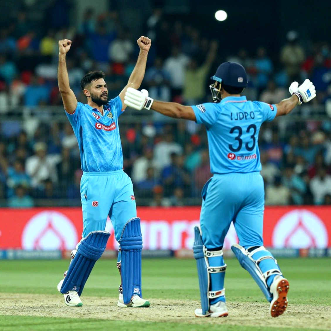অধিনায়কত্বের ট্যাক্স আর একটা সাদা খাম: ধনঞ্জয় ডি সিলভার বিদায় এবং শ্রীলঙ্কার খোলা প্রশ্ন