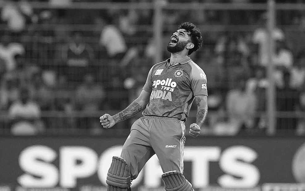 নিলামের কোলাহল, স্কোয়াডের জ্যামিতি: বিপিএলের ট্রান্সফার বাজারে আসল সংকেত কোথায় নিলামের কোলাহল, স্কোয়াডের জ্যামিতি: বিপিএলের ট্রান্সফার বাজারে আসল সংকেত কোথায়