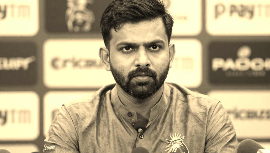 সিলেটের পিচ নদী ধরে রাখে, ম্যাচ জেতায় ক্লক সিলেটের পিচ নদী ধরে রাখে, ম্যাচ জেতায় ক্লক