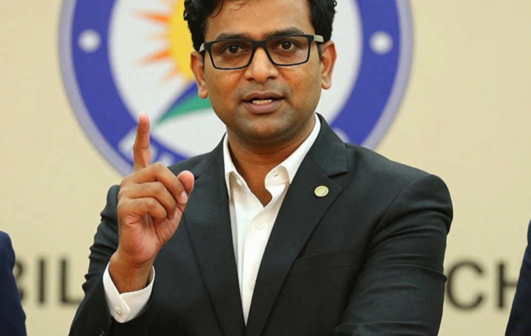উইকেট ভাঙার সূক্ষ্ম রেখা: এমসিসি'র রান-আউট স্পষ্টীকরণ, ক্যামেরার আলো আর খুলনার মেয়েদের অন্ধকার মাঠ উইকেট ভাঙার সূক্ষ্ম রেখা: এমসিসি'র রান-আউট স্পষ্টীকরণ, ক্যামেরার আলো আর খুলনার মেয়েদের অন্ধকার মাঠ