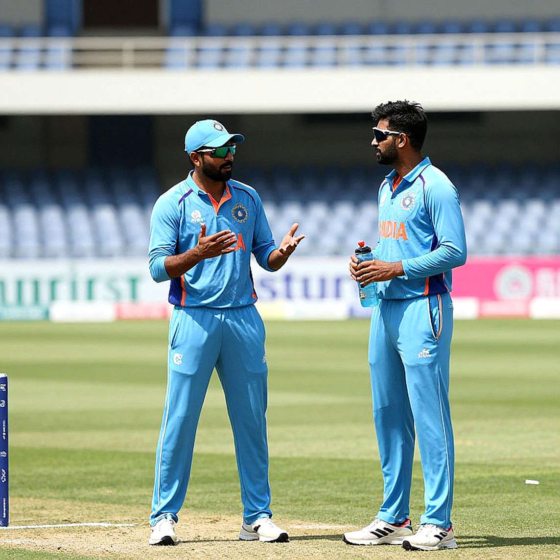 The Clause Is the Key, the Rumor Only the Door: How Prices Rise and Decay in Cricket's Market The Clause Is the Key, the Rumor Only the Door: How Prices Rise and Decay in Cricket's Market